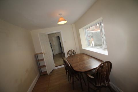 4 bedroom terraced house to rent - Belle Grove West, Newcastle upon Tyne NE2