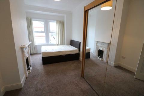 1 bedroom in a house share to rent - Alverstone Road, Allerton