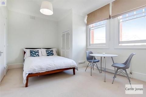 Studio to rent, Egerton Gardens, Knightsbridge, London, SW3