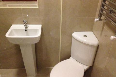 Studio to rent, Kingscroft Road, Kilburn
