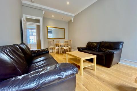2 bedroom flat to rent, Blair Street, Old Town, Edinburgh, EH1