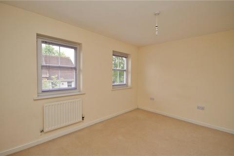 3 bedroom terraced house to rent, Campbell Fields, Aldershot, Hampshire, GU11