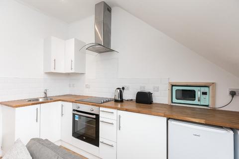 2 bedroom flat to rent, Granton Place, City Centre, Aberdeen, AB10