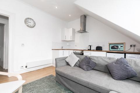2 bedroom flat to rent, Granton Place, City Centre, Aberdeen, AB10