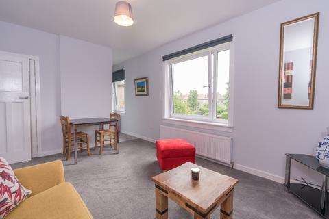 3 bedroom flat to rent, Colinton Mains Terrace, Colinton Mains, Edinburgh, EH13