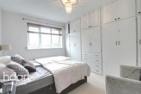 2 bedroom flat to rent, Worple Road, SW20