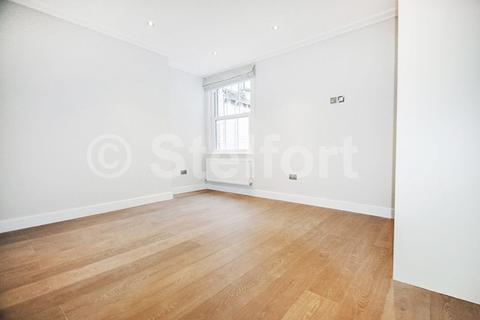 3 bedroom flat to rent, Holloway Road, London, N7