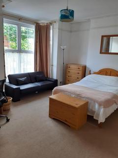 6 bedroom terraced house to rent, Swansea SA2