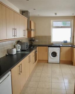 5 bedroom terraced house to rent - Swansea SA2