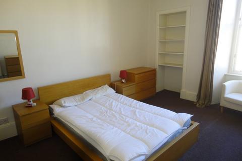2 bedroom apartment to rent, West End Park Street, Woodlands G3
