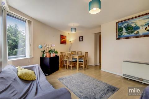 2 bedroom apartment to rent, Lanacre Avenue, Colindale, London NW9
