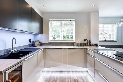75 Chestnut Drive, Congleton, CW12 4UA
