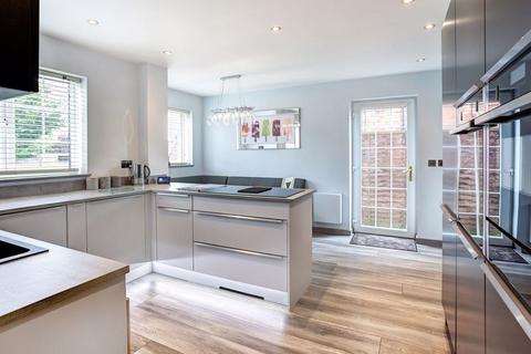 75 Chestnut Drive, Congleton, CW12 4UA