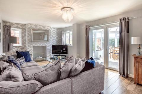 75 Chestnut Drive, Congleton, CW12 4UA