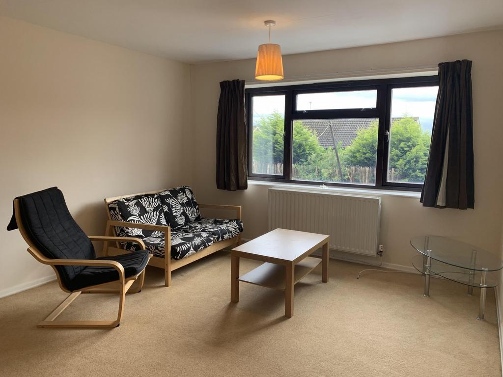 Apartment in Nottingham, Wollaton Vale - View 2