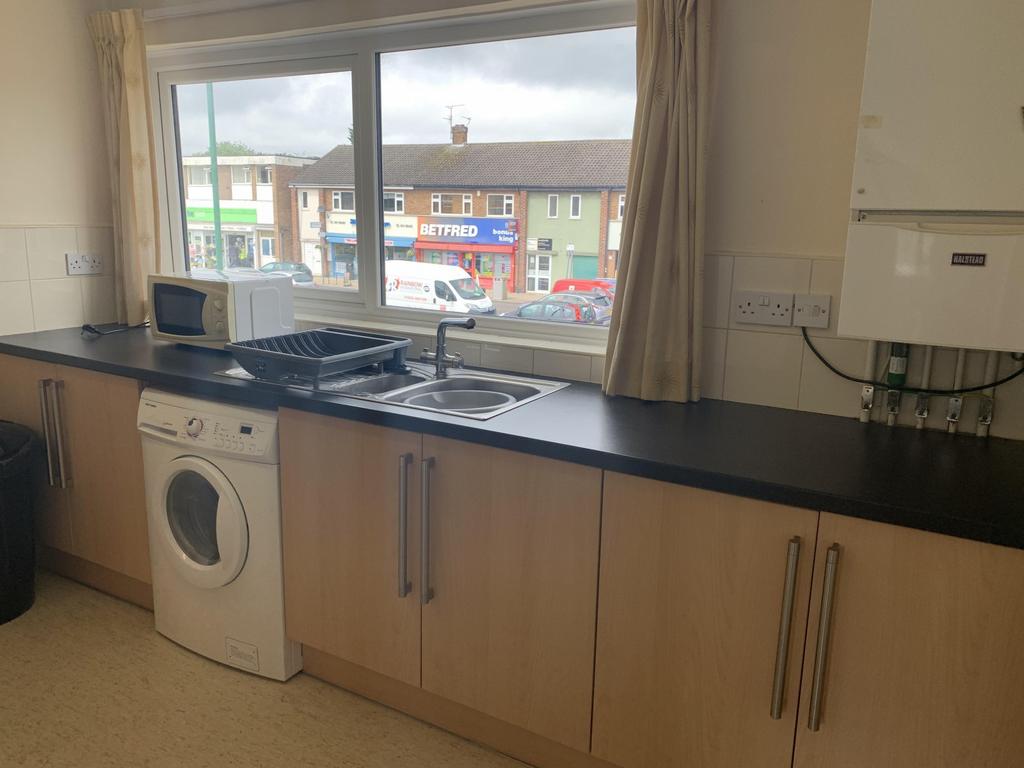 Apartment in Nottingham, Wollaton Vale - View 4
