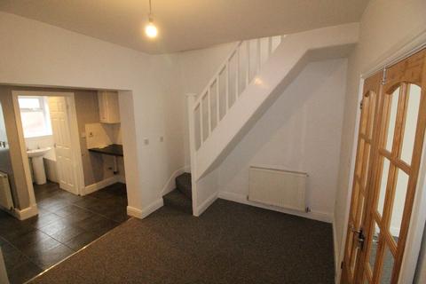 2 bedroom terraced house to rent, Bardsay Road, Walton