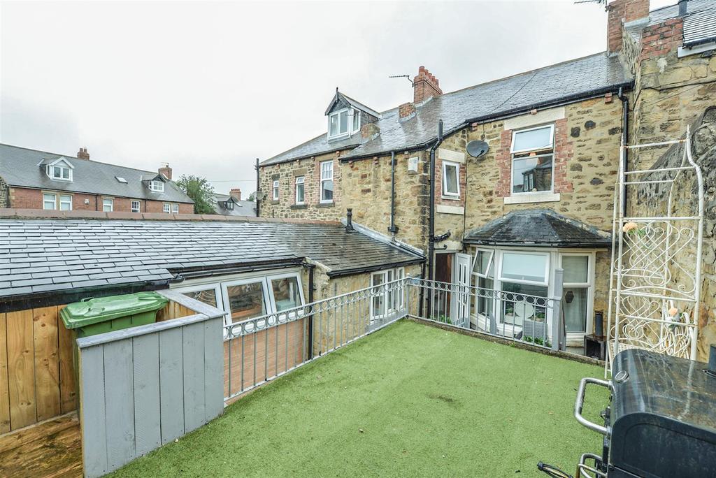 Kells Gardens, Low Fell 3 bed terraced house for sale £