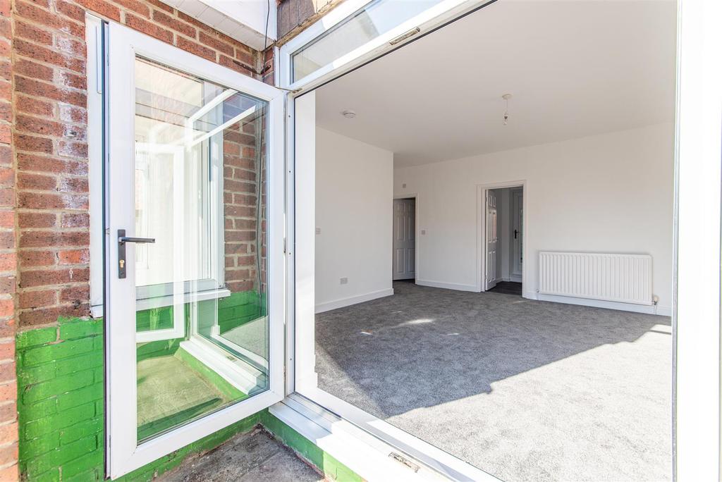 Dorset Avenue, Birtley, Chester Le Street 3 bed terraced house £550