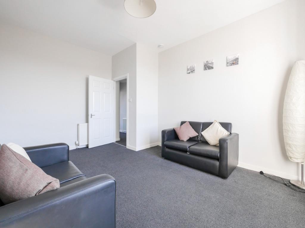 Arthurstone Terrace, Stobswell, Dundee, DD4 1 bed flat £660 pcm (£152 pw)