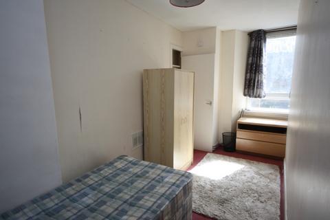 2 bedroom flat to rent, Upper Craigs, Stirling Town, Stirling, FK8