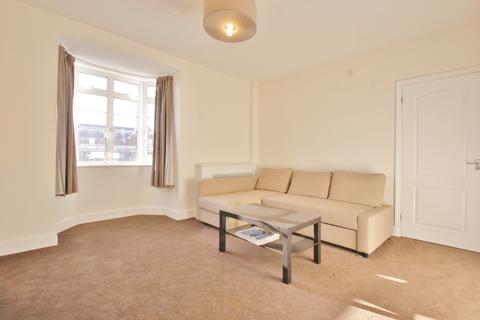 1 bedroom flat to rent, Latymer Court, Hammersmith Road, Hammersmith, W6