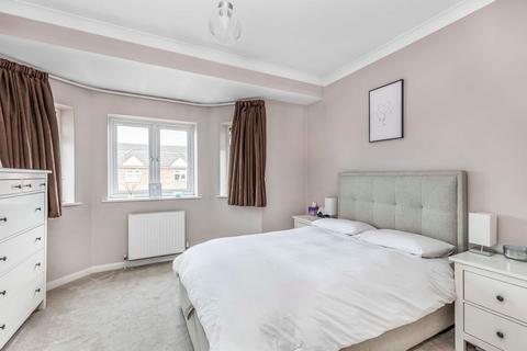 8 Ashcombe Close, Ashford, TW15 3GD