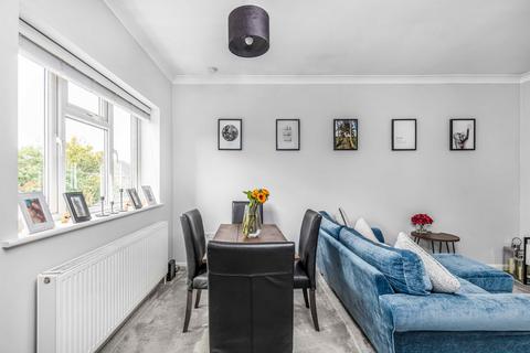 8 Ashcombe Close, Ashford, TW15 3GD