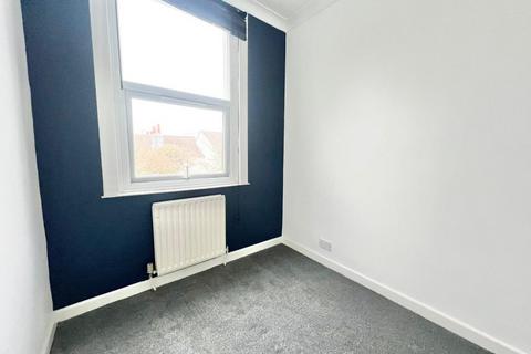 2 bedroom apartment to rent, Queens Park Road, Brighton BN2