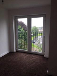 2 bedroom apartment to rent, Fernbank Gardens, Little Lever