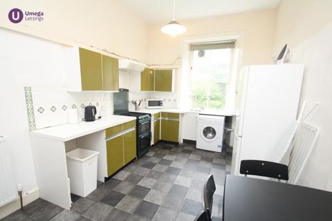 4 bedroom flat to rent, Warrender Park Terrace, Marchmont, Edinburgh, EH9