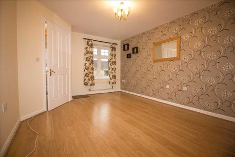 2 bedroom semi-detached house to rent, Housesteads Gardens, Longbenton, Newcastle Upon Tyne