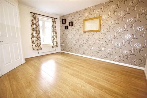 2 bedroom semi-detached house to rent, Housesteads Garden, Longbenton, Newcastle Upon Tyne