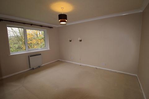 2 bedroom apartment to rent, Mermaid Close, Bury St Edmunds IP32