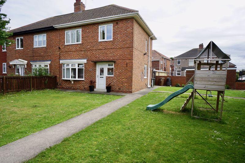 Devonshire Drive, Holystone 3 bed semidetached house £139,950