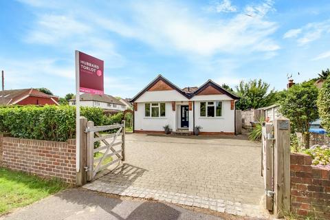 564 Limpsfield Road, Warlingham, CR6 9DS