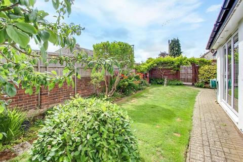 564 Limpsfield Road, Warlingham, CR6 9DS