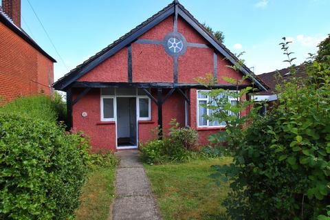 3 bedroom bungalow to rent, Cherry Drive, Canterbury