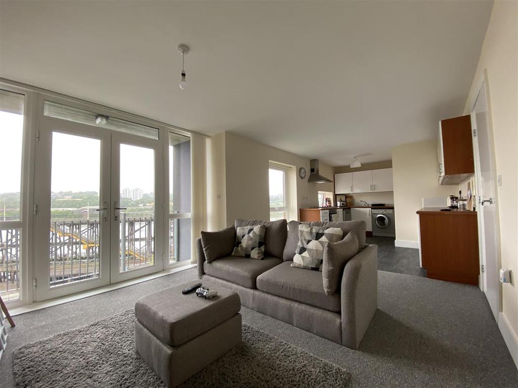 North Side Staiths Southbank Gateshead 2 Bed Apartment £125 000