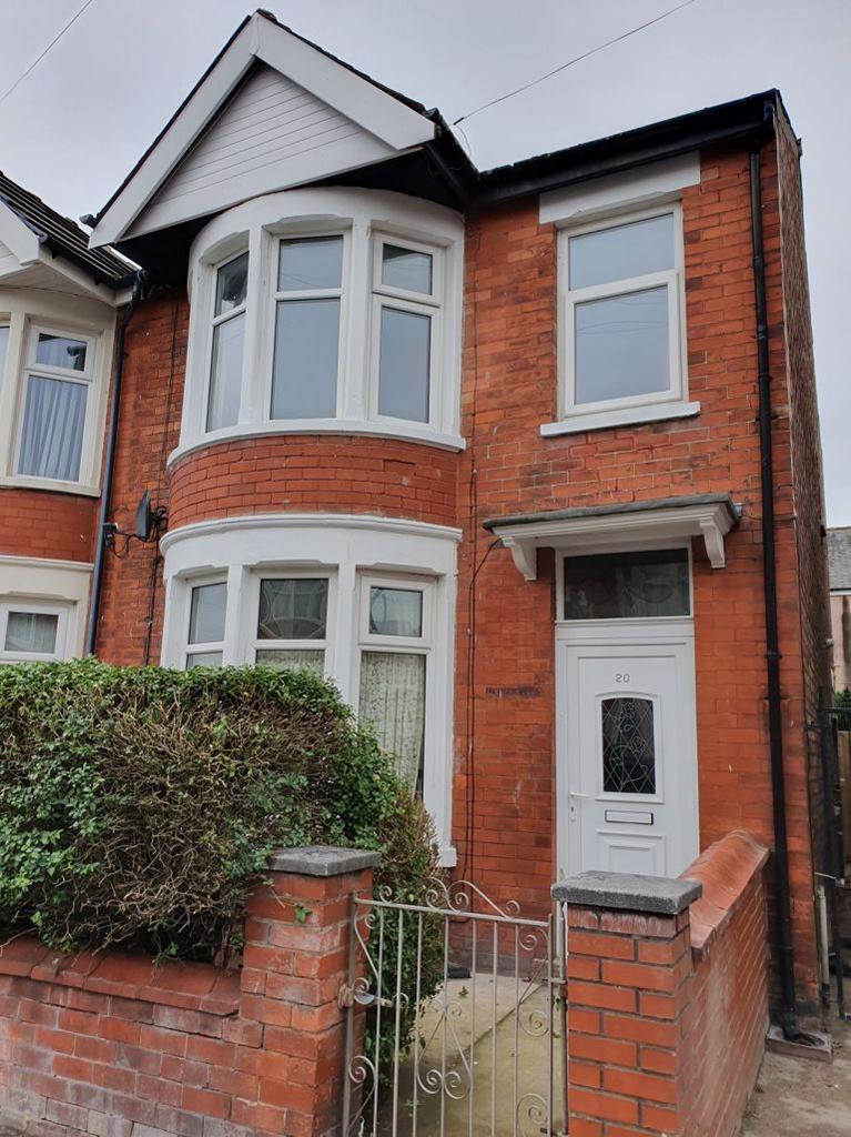 Rose Avenue, Blackpool, Lancashire 3 bed semidetached house £625 pcm