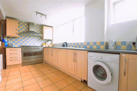 4 bedroom end of terrace house for sale, Sunbury-on-Thames, Surrey TW16