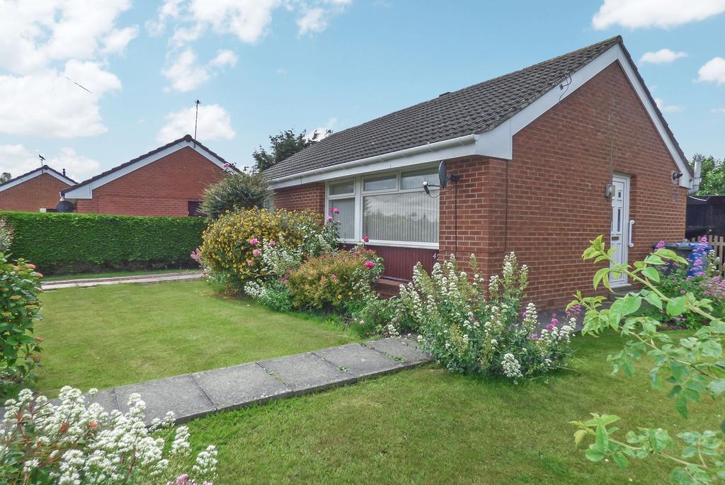 Eleventh Avenue, Morpeth, Northumberland, NE61 2HT 2 bed bungalow £