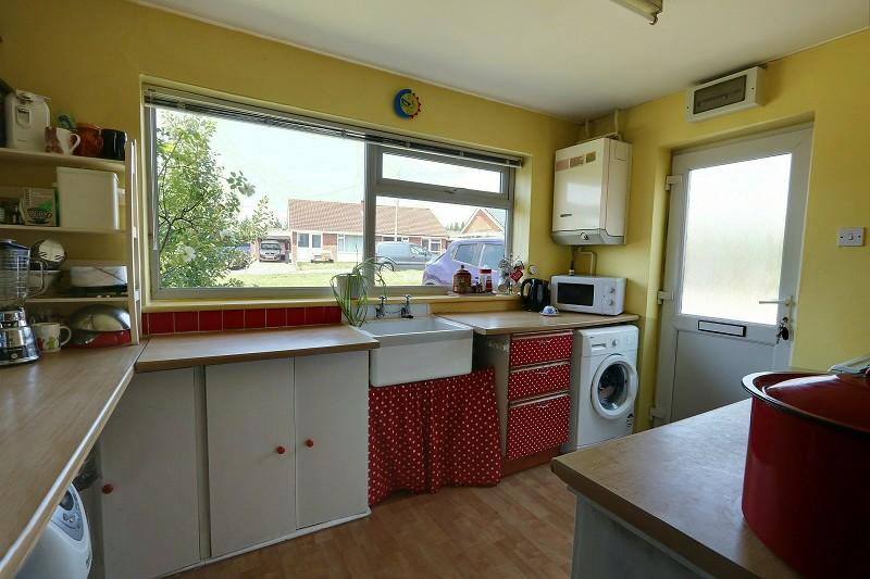Lancaster Drive, Lydney, Gloucestershire. GL15 5SJ 3 bed semidetached house £205,000