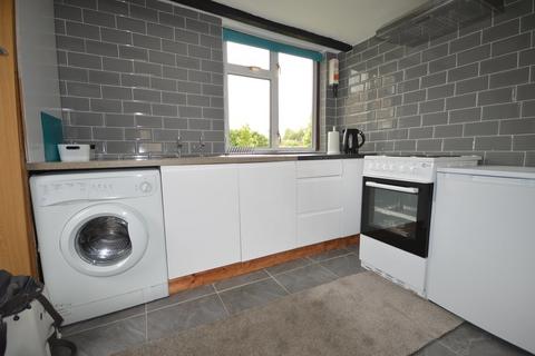 1 bedroom ground floor flat to rent, The Flat, London Road,