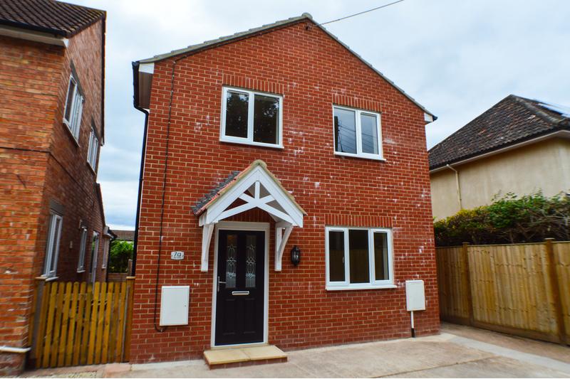 Mill Lane, Lydeard 3 bed detached house to rent £1,250 pcm (£