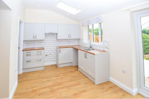 3 bedroom detached house to rent, Mill Lane, Bishops Lydeard