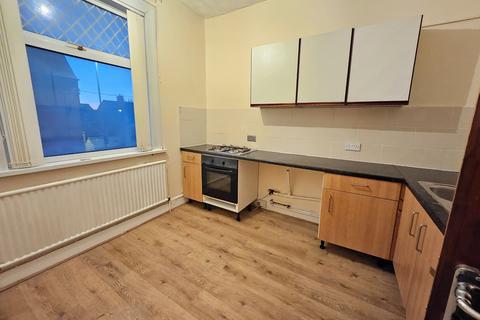 2 bedroom apartment to rent, 2b Leopold Street, Wigston, Leicester LE18