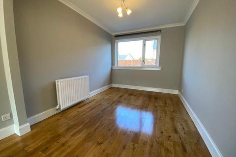 3 bedroom terraced house to rent, Peacocktail Close, Edinburgh, EH15