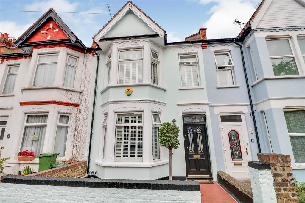 Beaufort Street, SouthendOnSea 2 bed terraced house £280,000