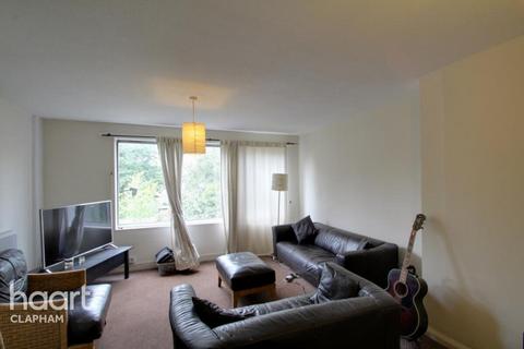 2 bedroom country house to rent, Auckland Road, London